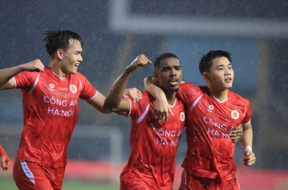 Hình ảnh các câu lạc bộ tranh tài tại V.league 1